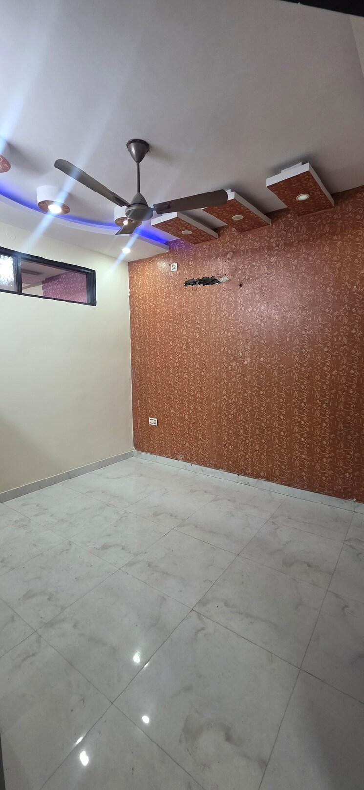 undefined, vishwas park 3 Bedroom 85 Sq.Yd. Builder Floor In Vishwas Park Delhi 9811244