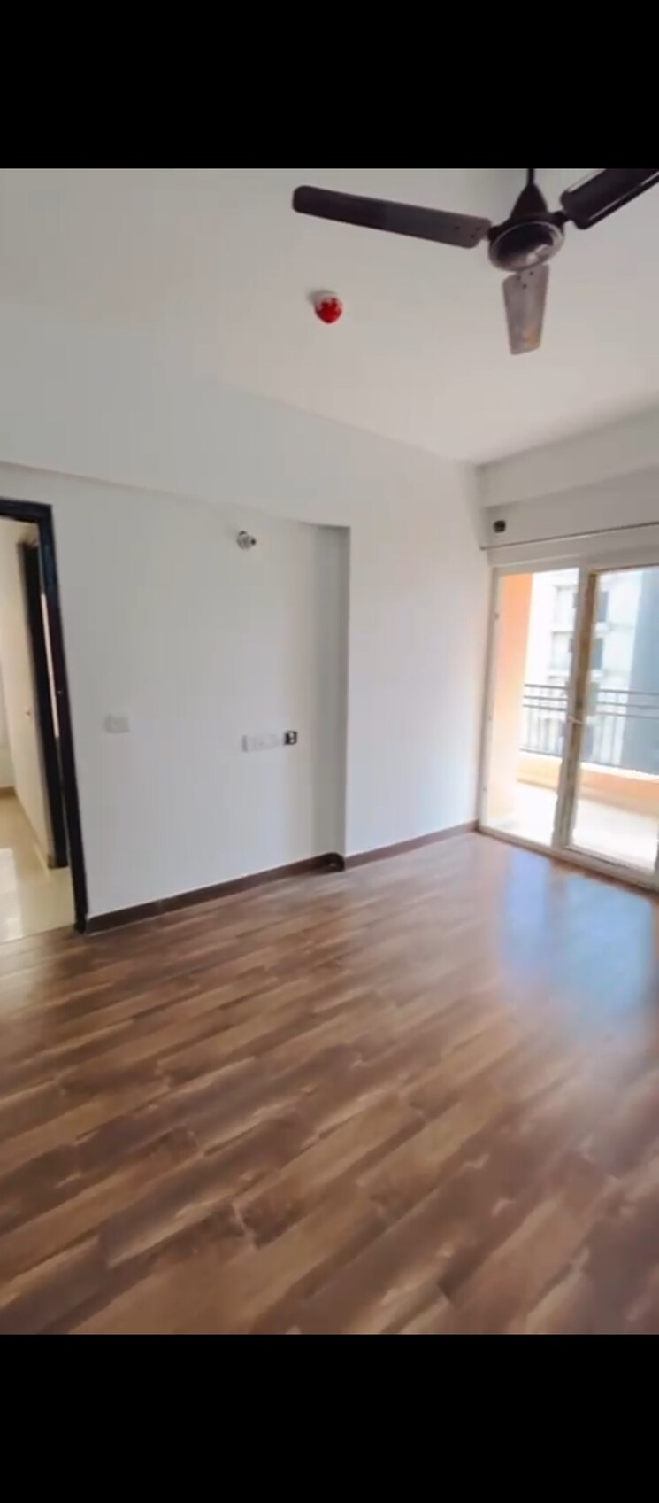 Room, spring-meadows 2 Bedroom 885 Sq.Ft. Apartment In Tech Zone 4 Greater Noida Greater Noida 9811356