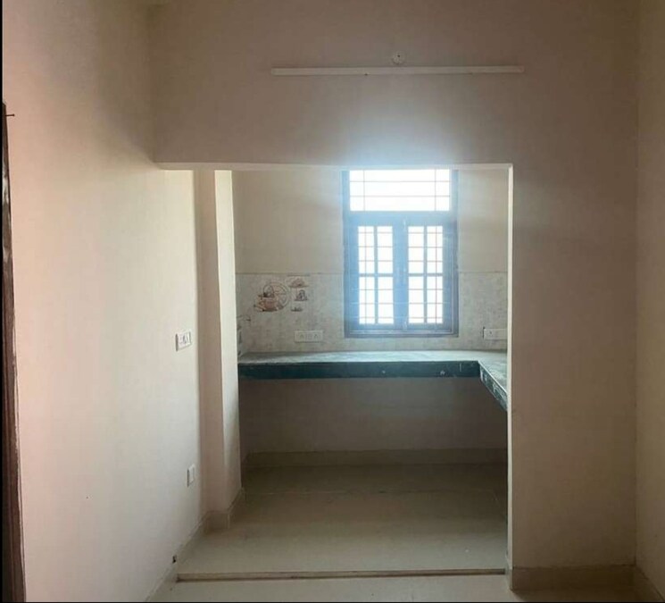 Room, lalbagh 2 Bedroom 820 Sq.Ft. Apartment In Lalbagh Lucknow 9811417