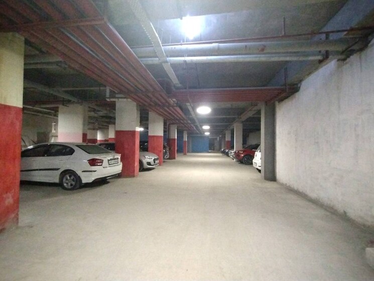  Parking, niho-hi-bird-scottish-garden 2.5 Bedroom 1250 Sq.Ft. Apartment In Ahinsa Khand 2 Ghaziabad 9811413