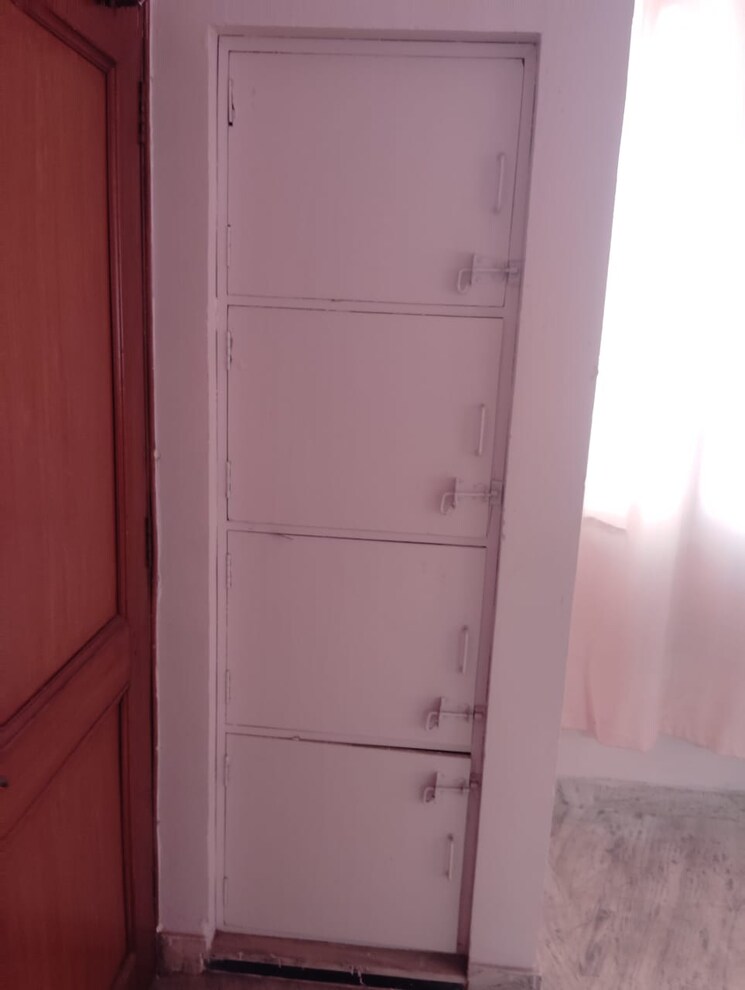 undefined, greater kailash ii 2 Bedroom 100 Sq.Yd. Apartment In Greater Kailash ii Delhi 9811461