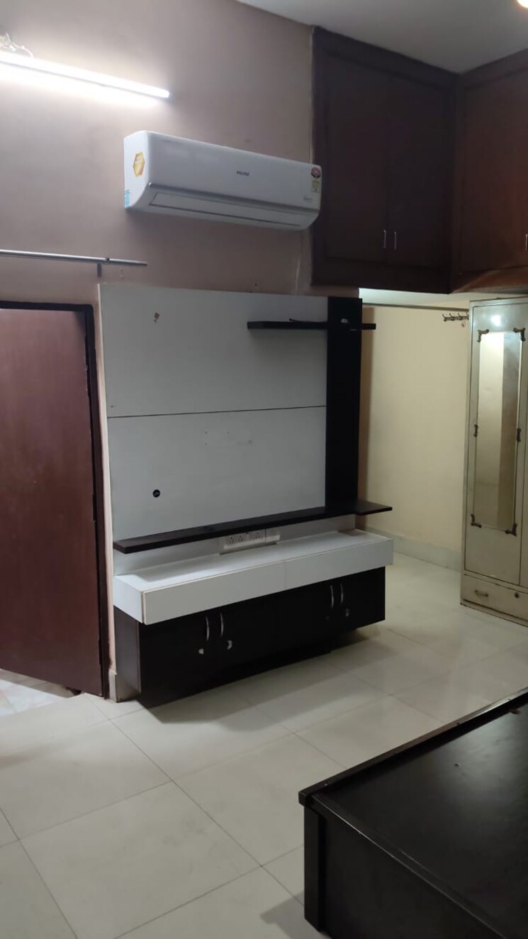 Kitchen, viraj khand 2 Bedroom 800 Sq.Ft. Independent House In Viraj Khand Lucknow 9811565