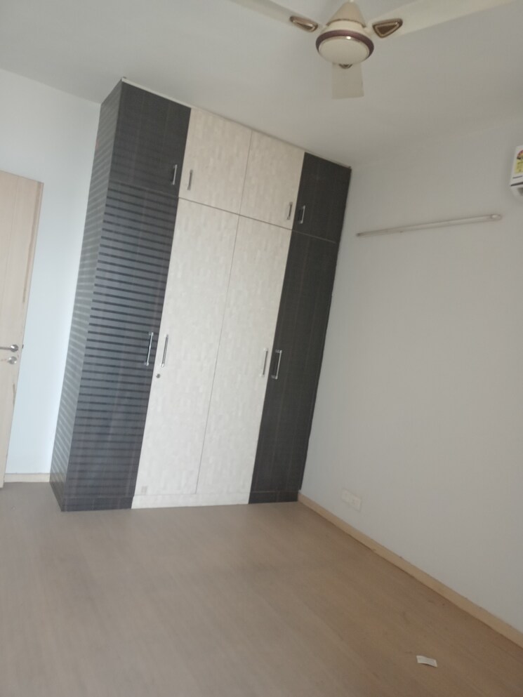 undefined, dlf-new-town-heights-i 3 Bedroom 1845 Sq.Ft. Apartment In Sector 90 Gurgaon 9811581