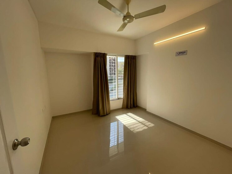 Room, arv-newtown 3 Bedroom 991 Sq.Ft. Apartment In Pisoli Pune 9811698
