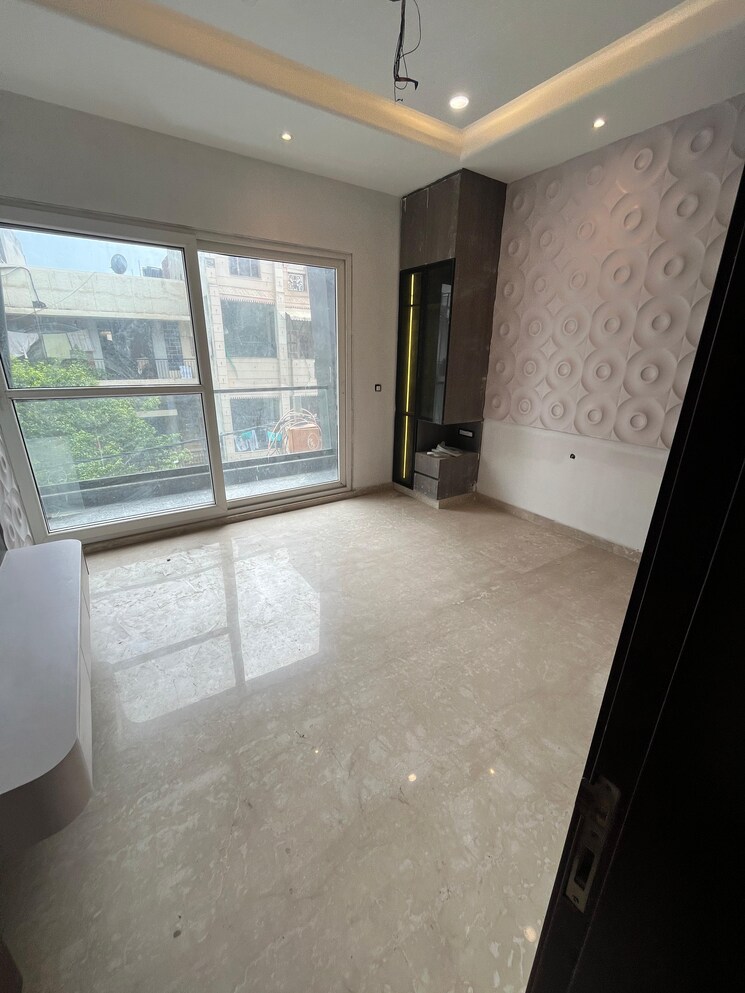 Room, apex-anuradha-apartments 3 Bedroom 1350 Sq.Ft. Apartment In Paschim Vihar Delhi 9811709