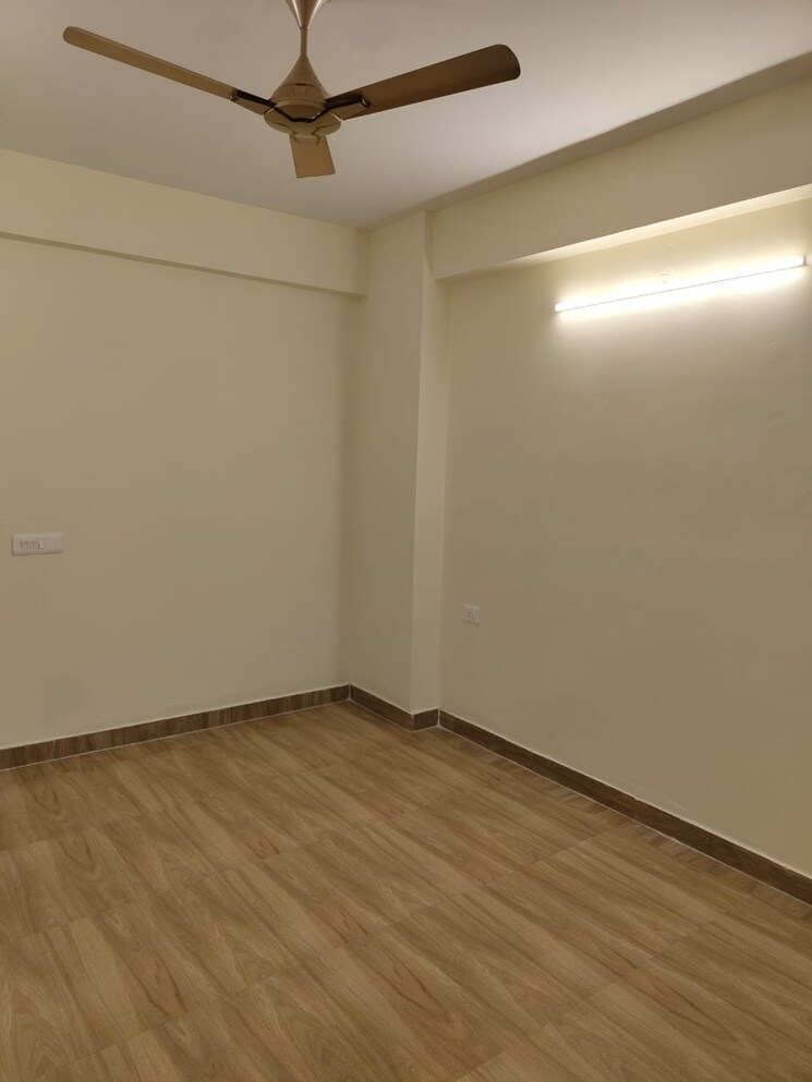Room, scc-sapphire 2 Bedroom 885 Sq.Ft. Apartment In Raj Nagar Extension Ghaziabad 9811726