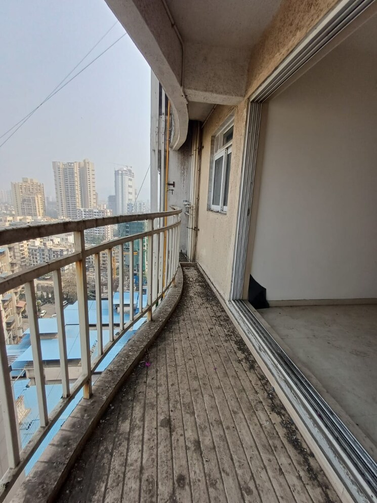 Balcony, stg-atlantis 2 Bedroom 700 Sq.Ft. Apartment In Panch Pakhadi Thane 9811730