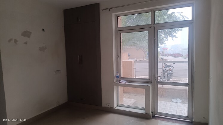 Room, unitech-nirvana-country-cedar-crest 3 Bedroom 239 Sq.Yd. Builder Floor In Sector 50 Gurgaon 9811781