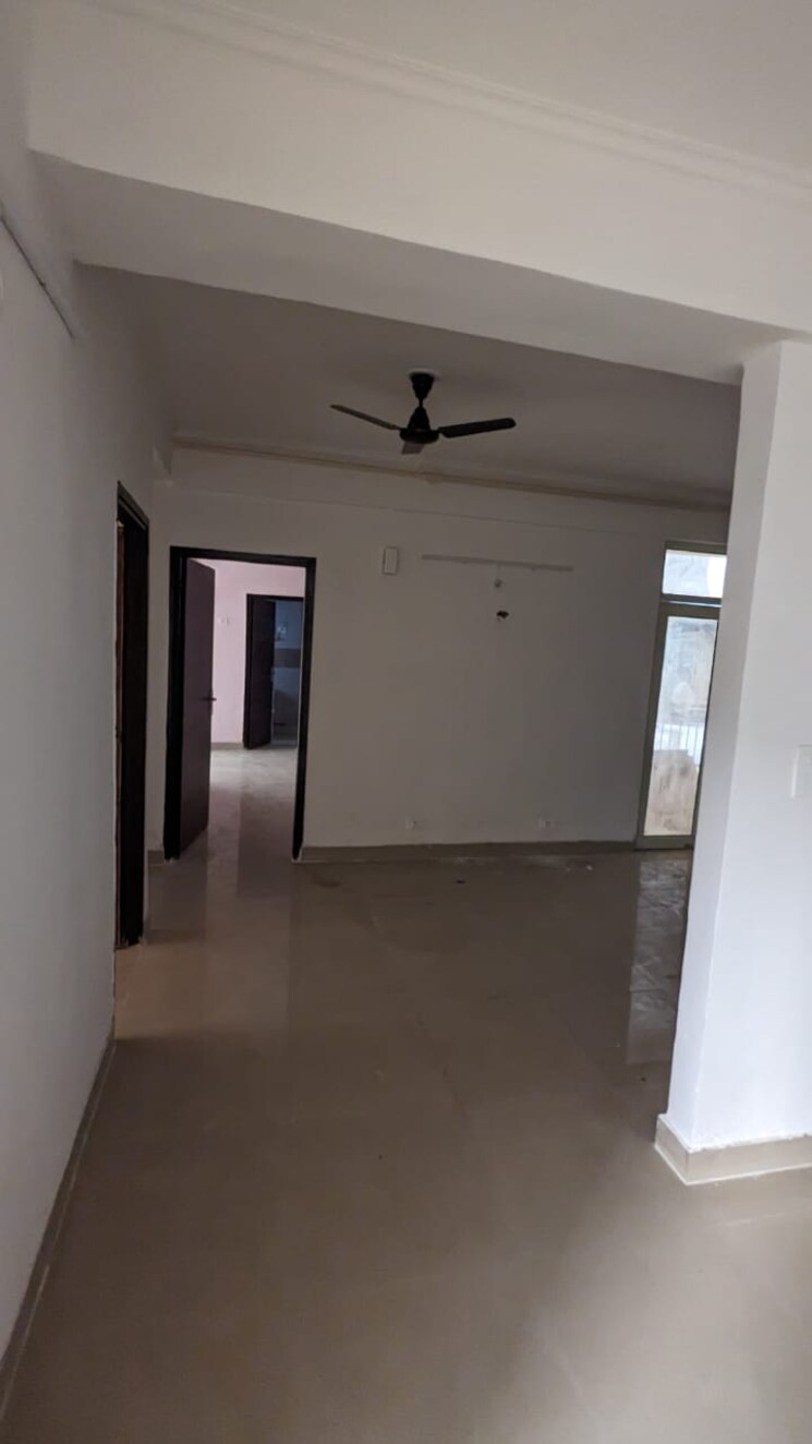 Room, gaur-14th-avenue-high-street 2 Bedroom 955 Sq.Ft. Apartment In Sector 16c Greater Noida Greater Noida 9811774