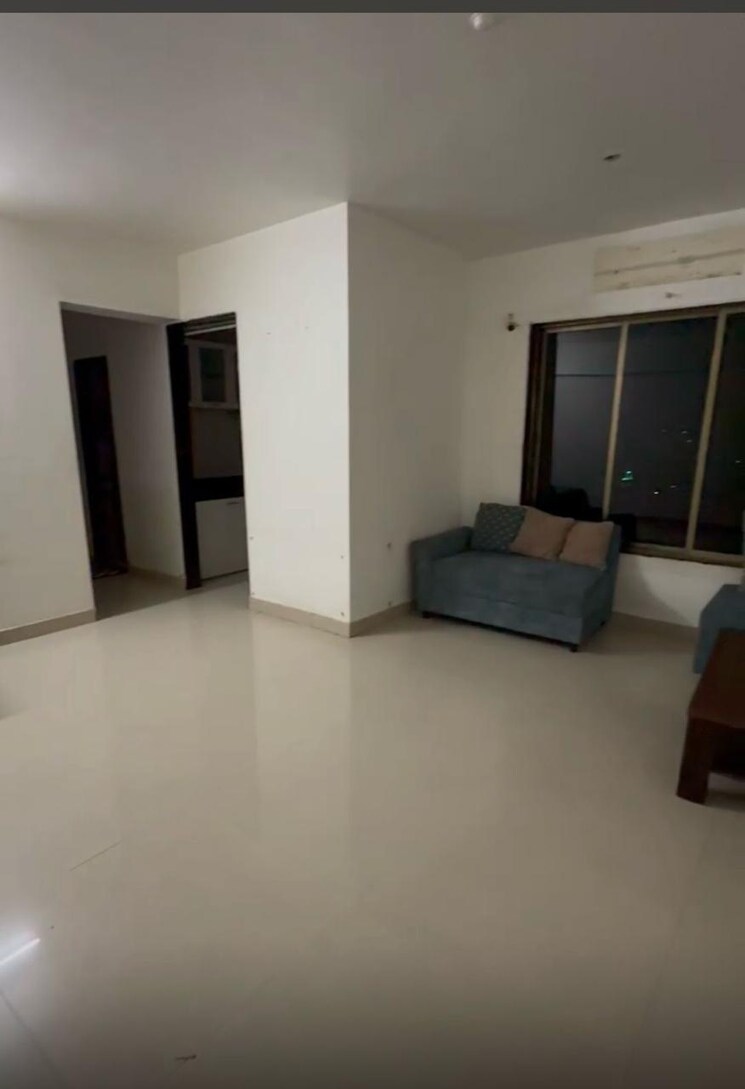 Room, trikuta-tower 2.5 Bedroom 1102 Sq.Ft. Apartment In Powai Mumbai 9811828