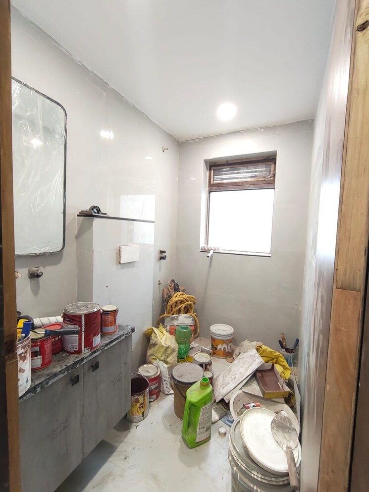 Bathroom, sector 38 3 Bedroom 2200 Sq.Ft. Builder Floor In Sector 38 Gurgaon 9811846