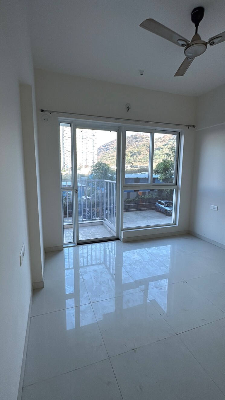 Room, godrej-hillside-2 3 Bedroom 850 Sq.Ft. Apartment In Mahalunge Pune 9811878