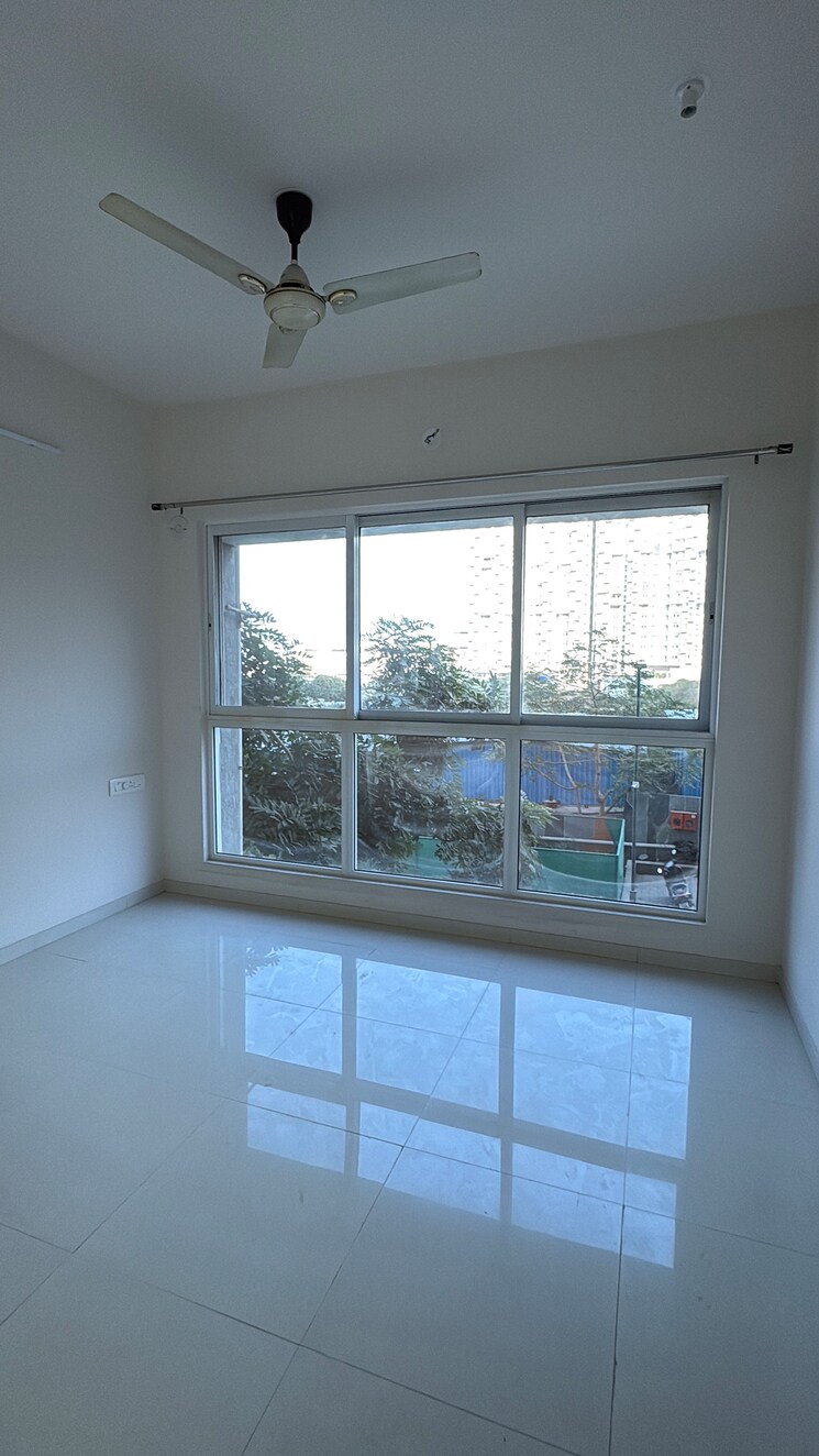 Room, godrej-hillside-2 3 Bedroom 850 Sq.Ft. Apartment In Mahalunge Pune 9811878
