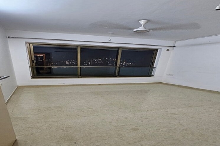  Parking, kalpataru-aura 2.5 Bedroom 851 Sq.Ft. Apartment In Ghatkopar West Mumbai 9811909