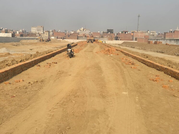 Cover Image, dadri  100 Sq.Yd. Plot In Dadri Greater Noida 9811920