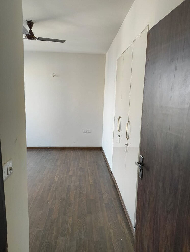 Bathroom, puri-vip-floors 3 Bedroom 1645 Sq.Ft. Builder Floor In Sector 81 Faridabad 9811948