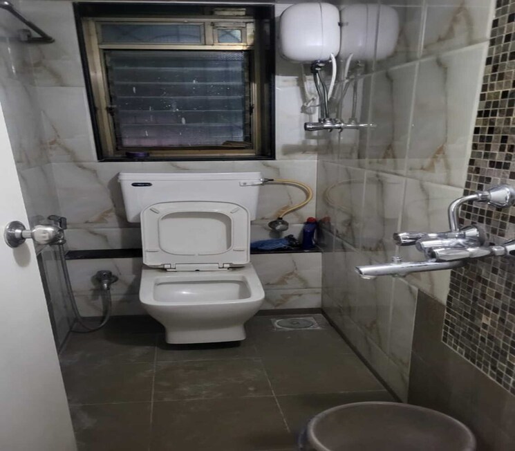Bathroom, dadar east 2 Bedroom 750 Sq.Ft. Apartment In Dadar East Mumbai 9811947