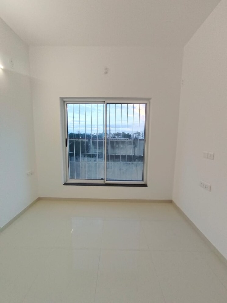 Room, runwal-the-central-park 2 Bedroom 900 Sq.Ft. Apartment In Chinchwad Pune 9811949