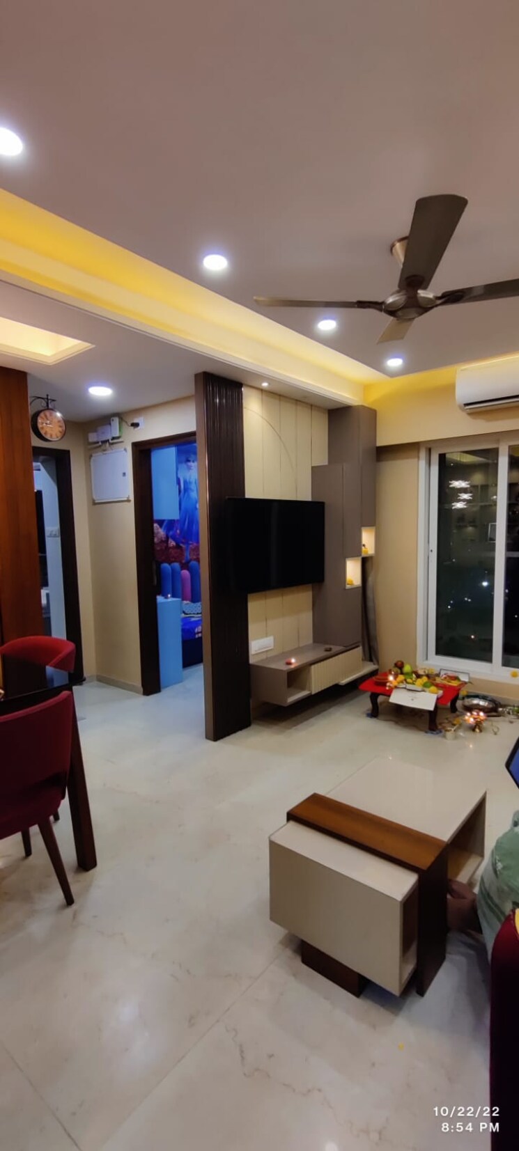 Living Room, dosti-west-county 2 Bedroom 551 Sq.Ft. Apartment In Balkum Pada Thane 9812035