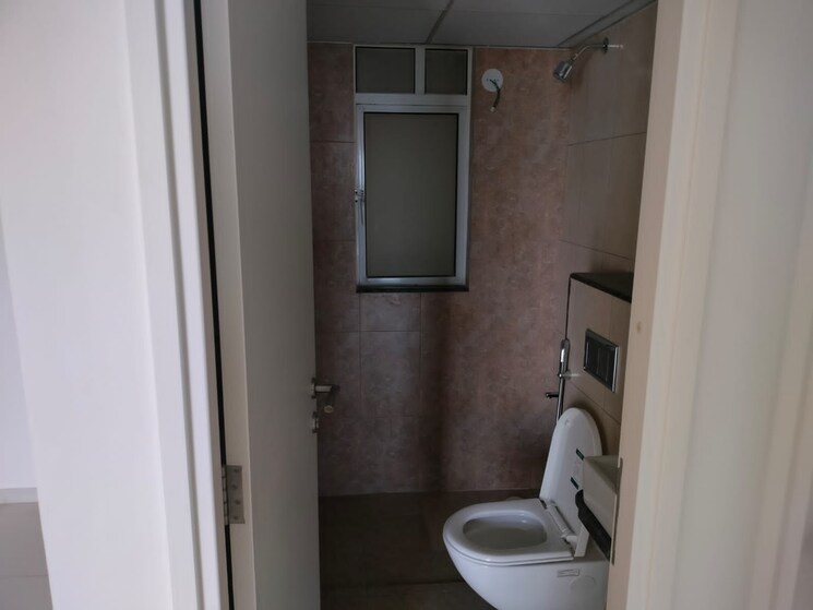 Bathroom, godrej-green-vistas 3 Bedroom 1100 Sq.Ft. Apartment In Mahalunge Pune 9811952