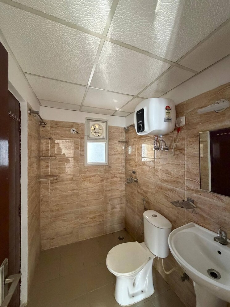 Bathroom, ajnara-homes 2 Bedroom 1060 Sq.Ft. Apartment In Sector 16b Greater Noida Greater Noida 9812050