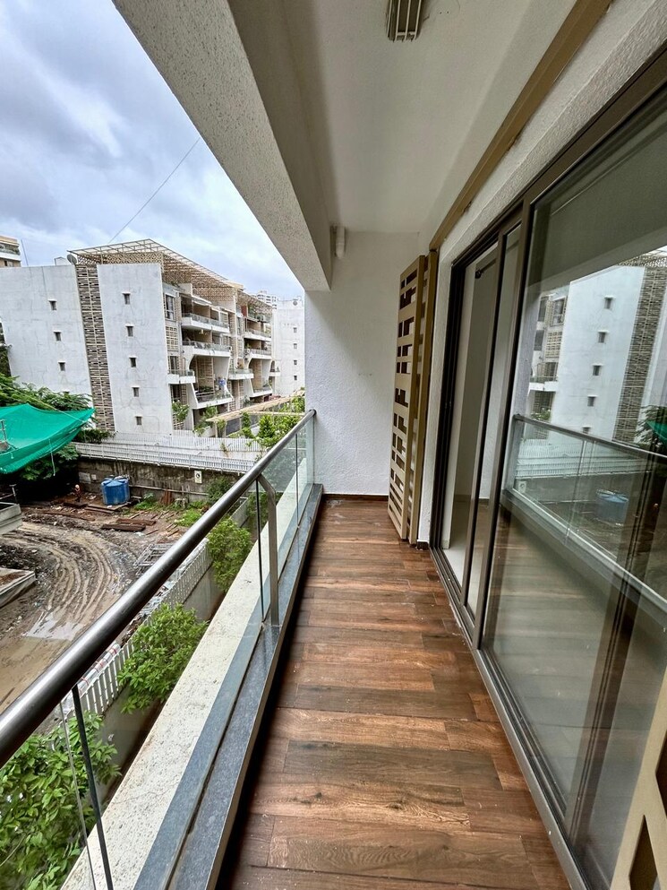 Balcony, rohan-leher-ii 2 Bedroom 780 Sq.Ft. Apartment In Baner Pune 9812063