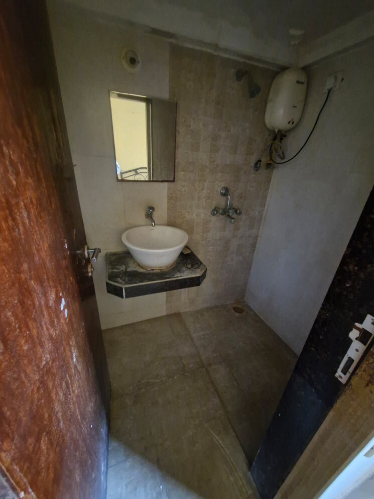 Bathroom, rustomjee-avenue-j 2 Bedroom 503 Sq.Ft. Apartment In Virar West Palghar 9812257
