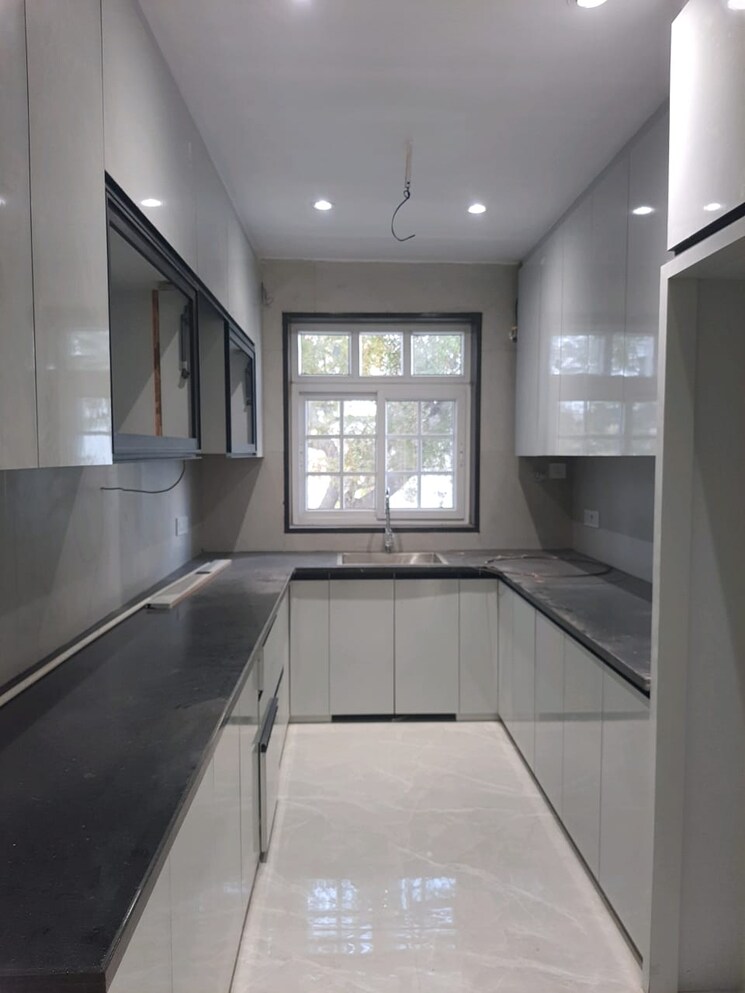 Kitchen, ansal-plaza-sector-23 3 Bedroom 1850 Sq.Ft. Builder Floor In Sector 23 Gurgaon 9812332