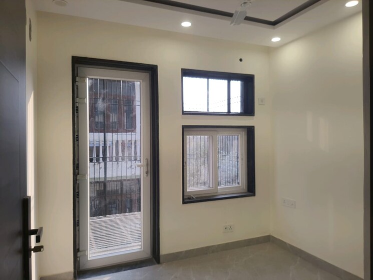 Room, ansal-plaza-sector-23 3 Bedroom 1850 Sq.Ft. Builder Floor In Sector 23 Gurgaon 9812332