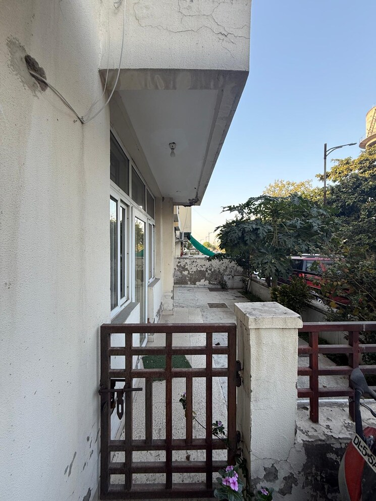 Exterior View, ansal-api-luxury-floors 3 Bedroom 1500 Sq.Ft. Builder Floor In KharaR Banur Road Chandigarh 9812378