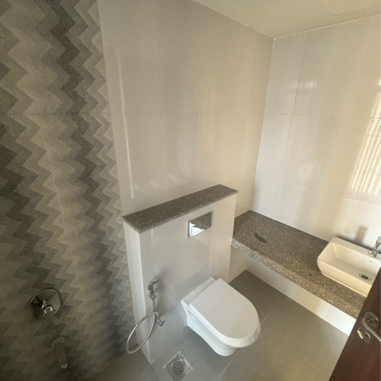 Bathroom, sheth-montana-phase-3 3 Bedroom 965 Sq.Ft. Apartment In Moti Nagar Mumbai 9812390