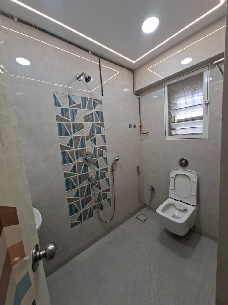 Bathroom, neel-tower 3 Bedroom 1100 Sq.Ft. Apartment In Borivali West Mumbai 9812433