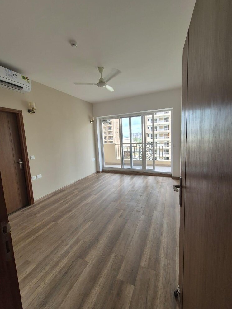Room, aba-ivy-county 3 Bedroom 1656 Sq.Ft. Apartment In Sector 75 Noida 9812489