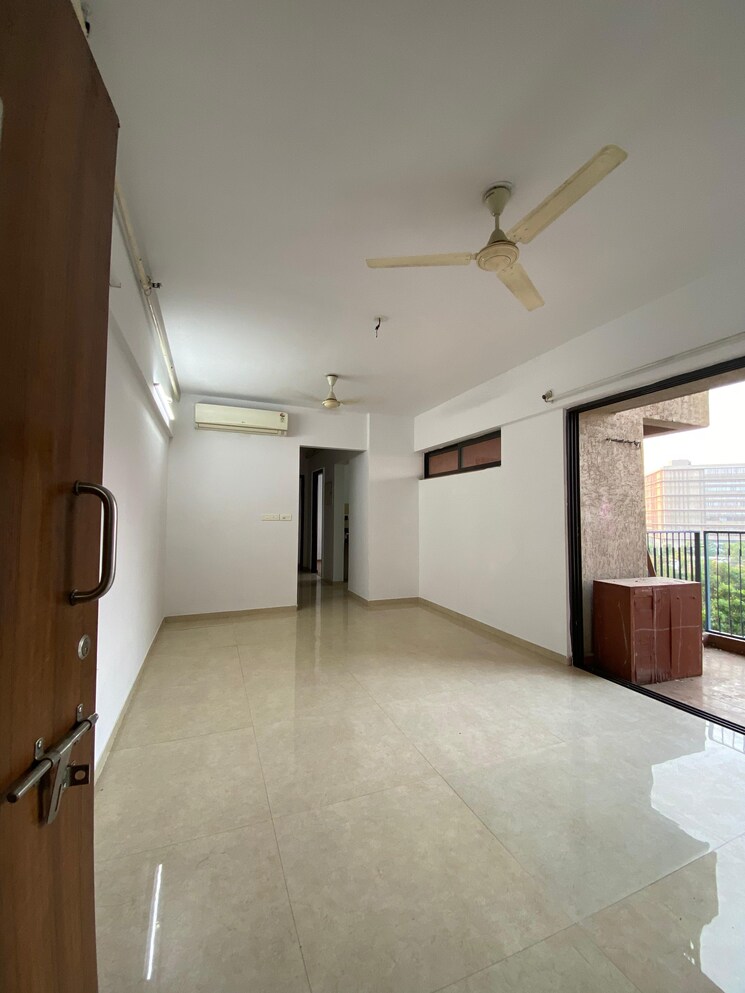 Room, lodha-palava-city-lakeshore-greens 2 Bedroom 734 Sq.Ft. Apartment In Dombivli East Thane 9812517