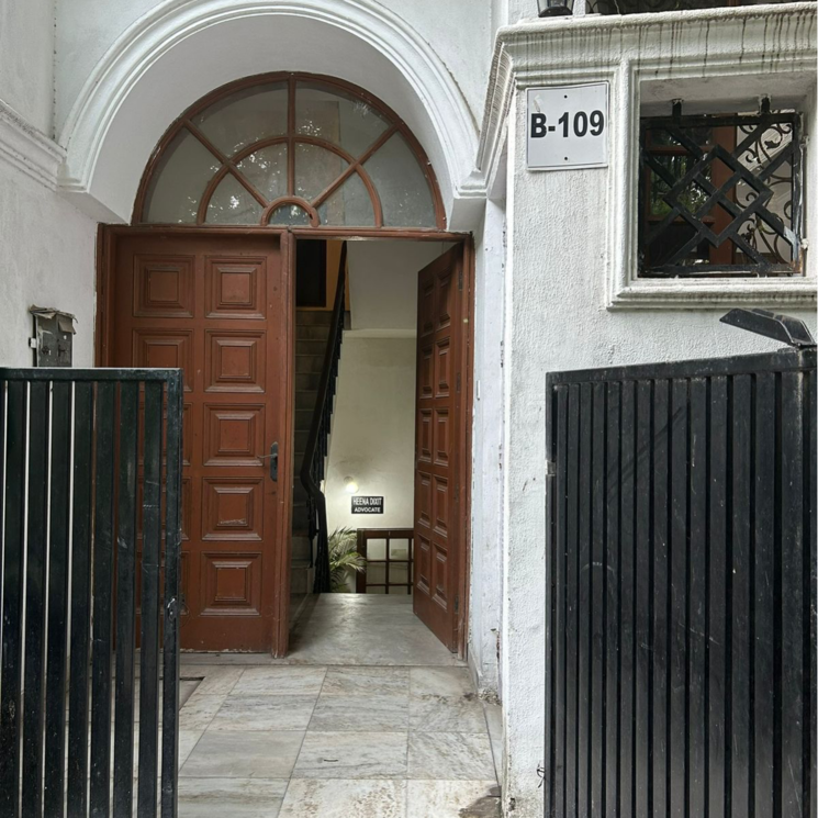 Exterior View, defence colony 3 Bedroom 325 Sq.Yd. Builder Floor In Defence Colony Delhi 9812607