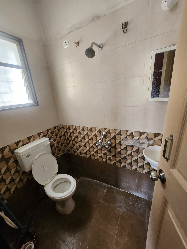 Bathroom, archana-kohinoor-glory 1 Bedroom 600 Sq.Ft. Apartment In Mohammadwadi Pune 9812681