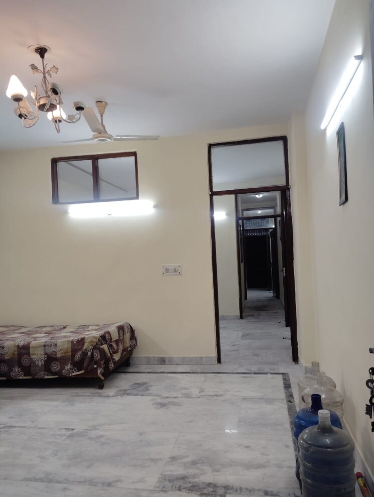 Bathroom, kalkaji 2 Bedroom 1000 Sq.Ft. Builder Floor In Kalkaji Delhi 9812751