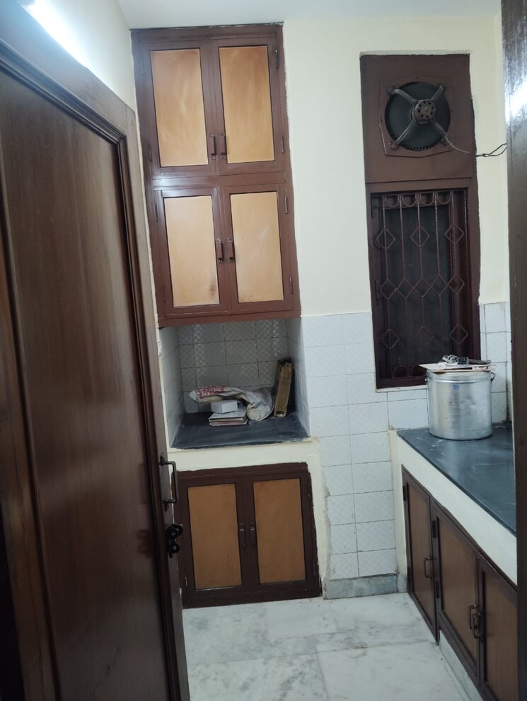 Kitchen, kalkaji 2 Bedroom 1000 Sq.Ft. Builder Floor In Kalkaji Delhi 9812751