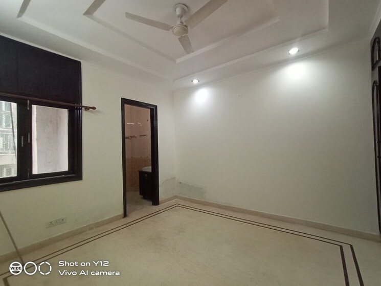 Room, sarvapriya vihar 3 Bedroom 160 Sq.Yd. Builder Floor In Sarvapriya Vihar Delhi 9812779