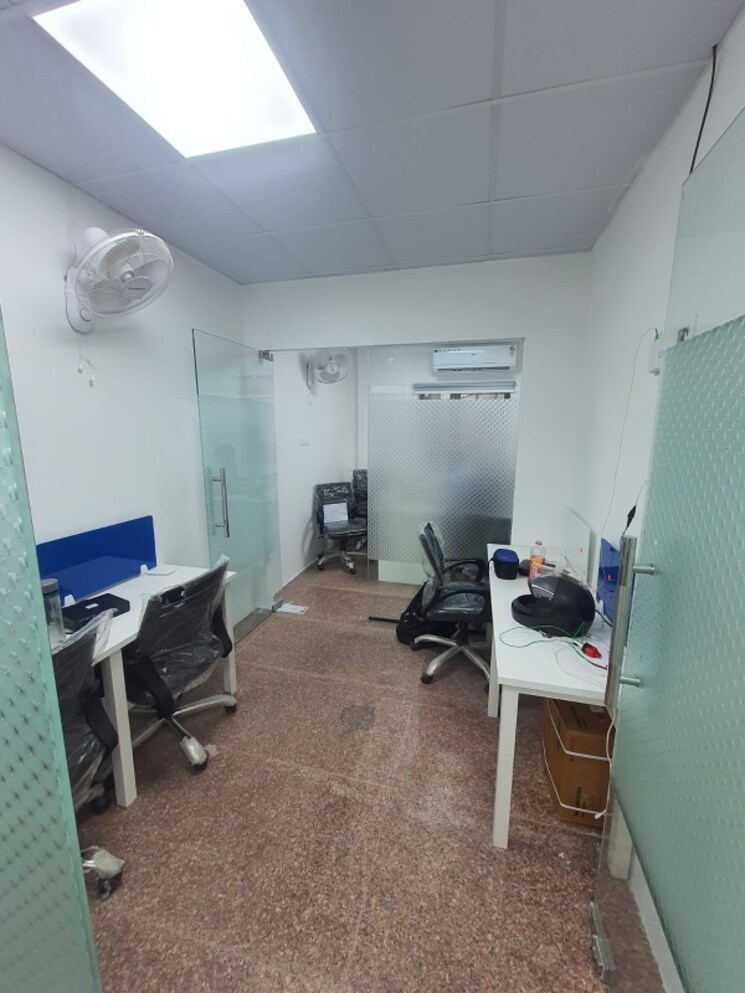 Team Area, sector 2 Commercial Office Space 600 Sq.Ft. In Sector 2 Noida 9812807