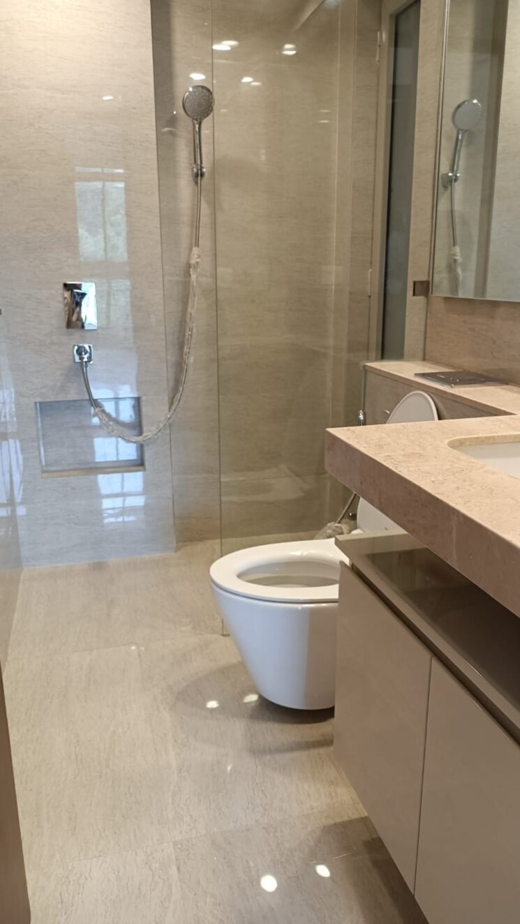 Bathroom, hiranandani-castle-rock 2 Bedroom 629 Sq.Ft. Apartment In Powai Mumbai 9812840