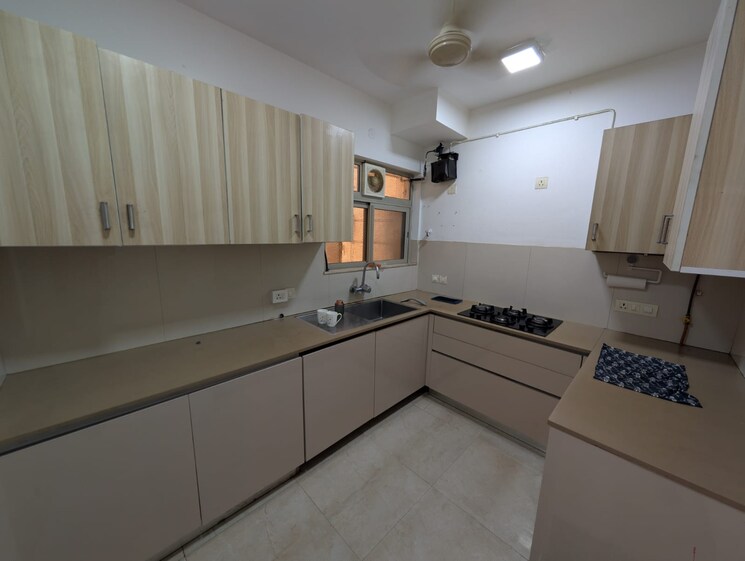 Kitchen, hiranandani-eva 2.5 Bedroom 870 Sq.Ft. Apartment In Ghodbunder Road Thane 9812848