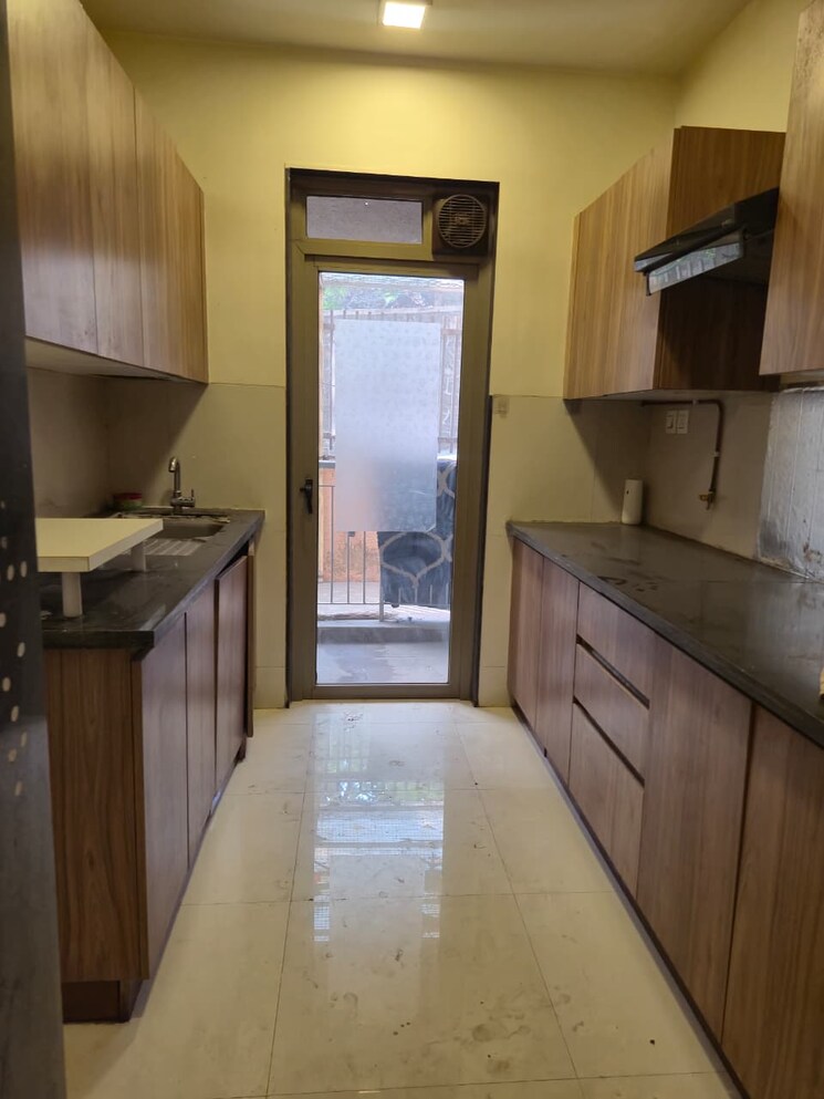 Kitchen, lodha-amara 2 Bedroom 882 Sq.Ft. Apartment In Kolshet Road Thane 9812859