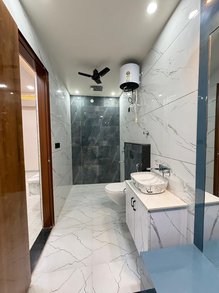 Bathroom, vaishali nagar 4 Bedroom 134 Sq.Yd. Villa In Vaishali Nagar Jaipur 9812900