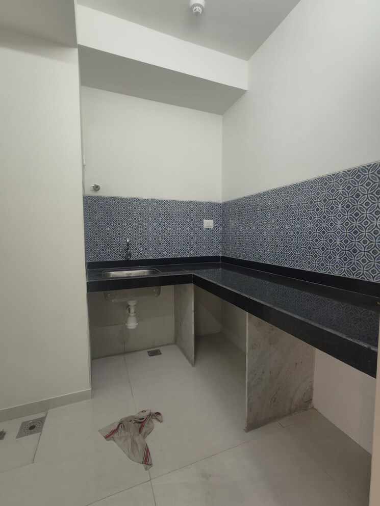 Kitchen, lodha-crown-kolshet 1 Bedroom 322 Sq.Ft. Apartment In Kolshet Road Thane 9812944