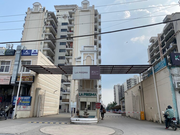 Cover Image, la-prisma 2 Bedroom 1260 Sq.Ft. Apartment In Dhakoli Zirakpur 9812977