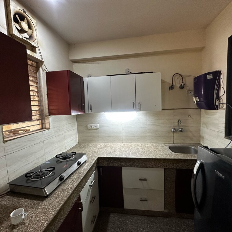 Kitchen, sector 43 2 Bedroom 1800 Sq.Ft. Builder Floor In Sector 43 Gurgaon 9813000