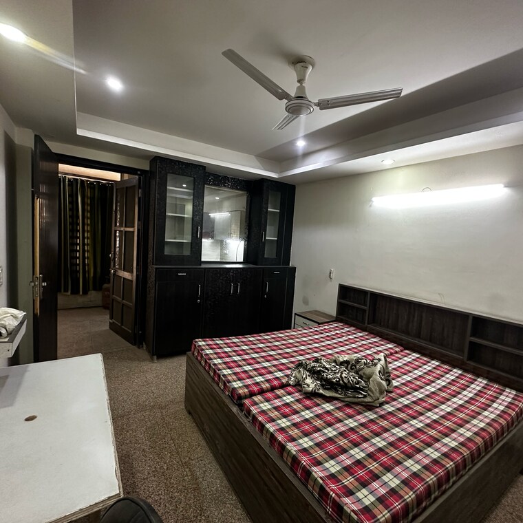 Bedroom, sector 43 2 Bedroom 1800 Sq.Ft. Builder Floor In Sector 43 Gurgaon 9813000