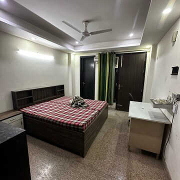 2 BHK Builder Floor For Rent in Sector 43