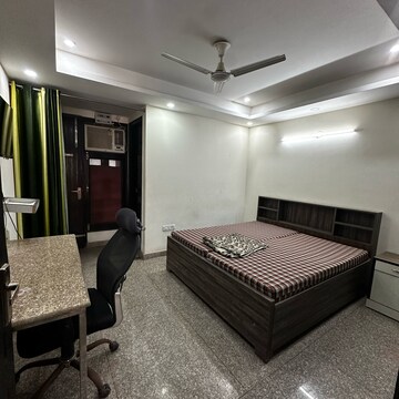 Living Room in 2 BHK Builder Floor at Sector 43 – for Rent